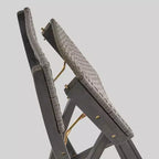 Polaris Set Bar da 26" Quadrato in 3 Pezzi in Legno e Vimini Grigio Scuro - Christopher Knight Home: Set da Pranzo per Patio Resistente alle Intemperie con 2 Sgabelli