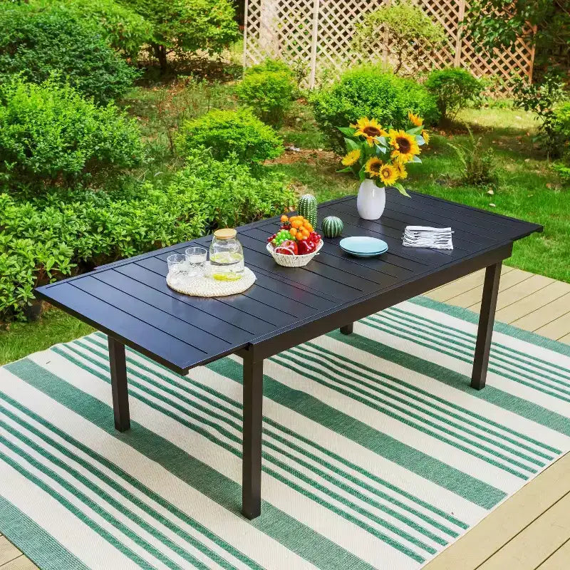 Set da pranzo 7 pezzi in metallo con tavolo da pranzo allungabile e 6 sedie girevoli - Captiva Designs