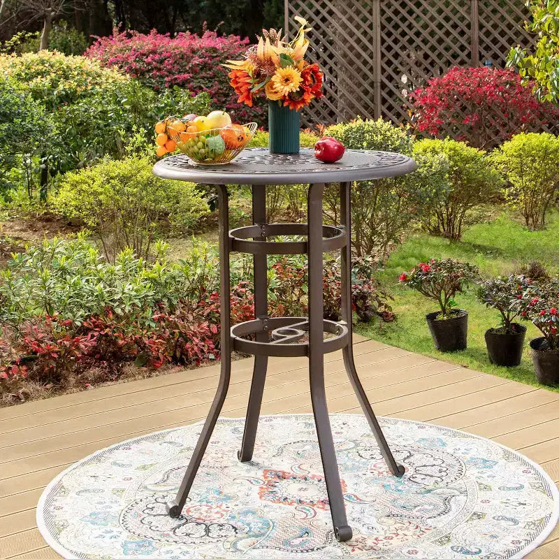 Set da pranzo da esterno Captiva Designs in alluminio pressofuso da 3 pezzi: Finitura bronzo, resistente all'acqua e alla ruggine, include 2 sedie a braccioli, 1 tavolo
