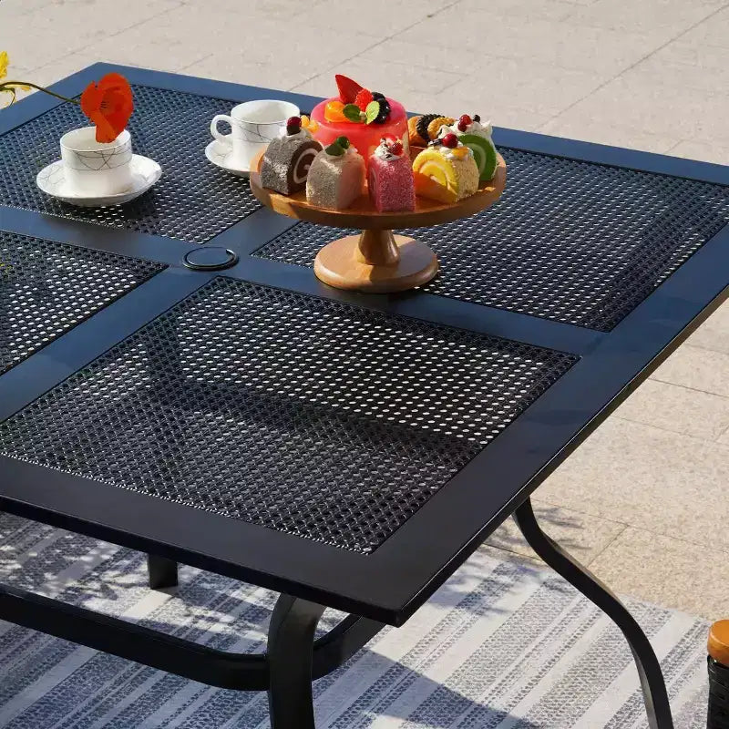 Set da Patio 5 Pezzi con Sedie Girevoli e Tavolo Quadrato in Metallo - Captiva Designs: Set di Mobili da Pranzo per Esterni
