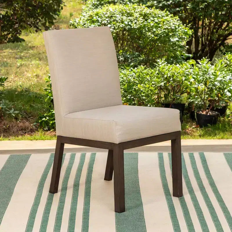 Set da pranzo per esterni da 5 pezzi con tavolo rotondo verniciato con foro per ombrellone - Captiva Designs