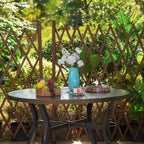 Set da pranzo per esterni da 5 pezzi con tavolo rotondo verniciato con foro per ombrellone - Captiva Designs