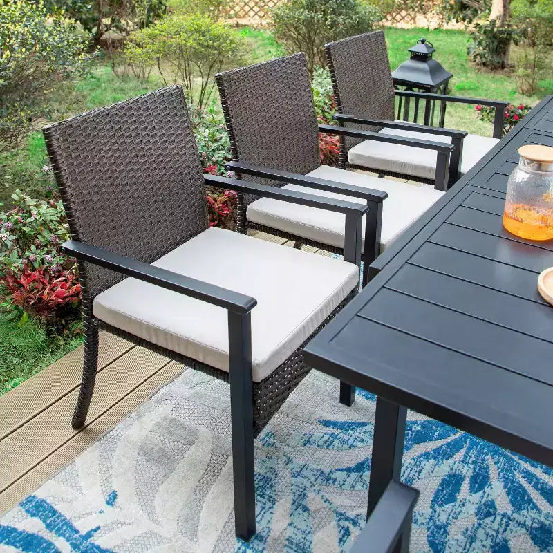 Set da pranzo da esterno 9 pz con tavolo allungabile e sedie in vimini - Beige - Captiva Designs: Telaio in acciaio verniciato a polvere, resistente alle intemperie