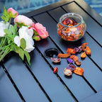 Set da pranzo da 3 pezzi per esterni con tavolino quadrato con foro per ombrellone e sedie a fionda leggere - Captiva Designs: mobili per esterni per balcone