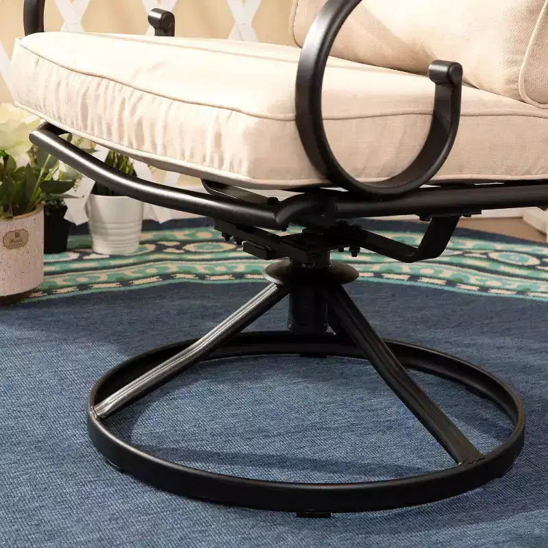 Ensemble de salle à manger extérieur 5 pièces avec chaises pivotantes, coussins d'assise et de dossier et table carrée en métal avec trou pour parasol - Captiva Designs