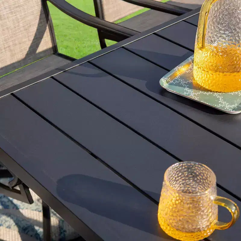 Set da pranzo da esterni 7 pezzi con tavolo rettangolare con foro per ombrellone da 1,57 pollici e sedie a braccioli in tessuto a rete - Captiva Designs
