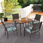 Set da pranzo da patio Costway 5 pezzi con tavolo in legno-plastica e foro per ombrellone per cortile