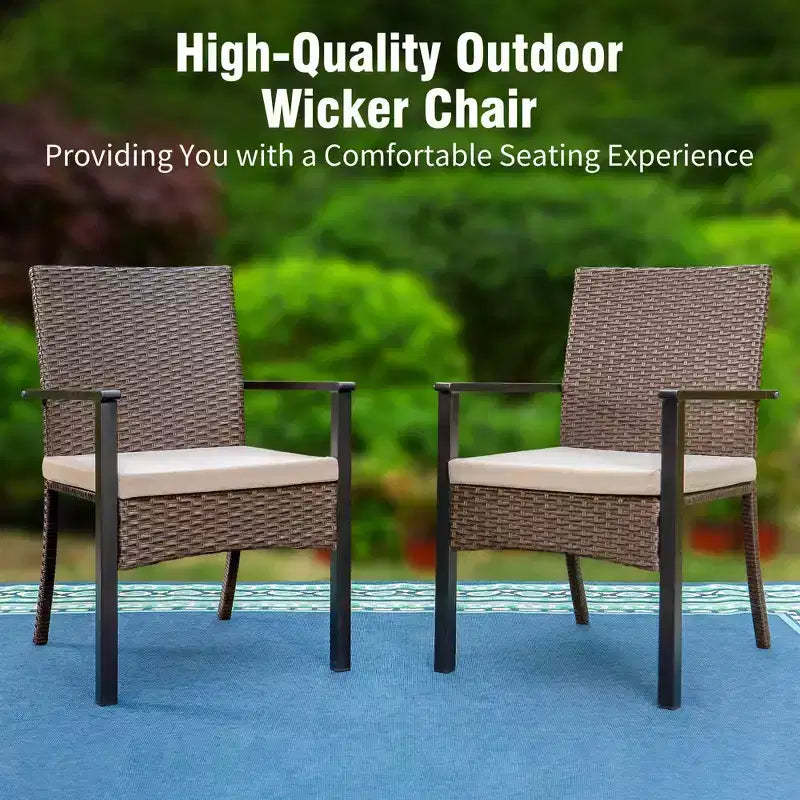 Captiva Designs – Ensemble de salle à manger 5 pièces pour patio, table à cadre en acier avec trou pour parasol et chaises en rotin avec coussins amovibles