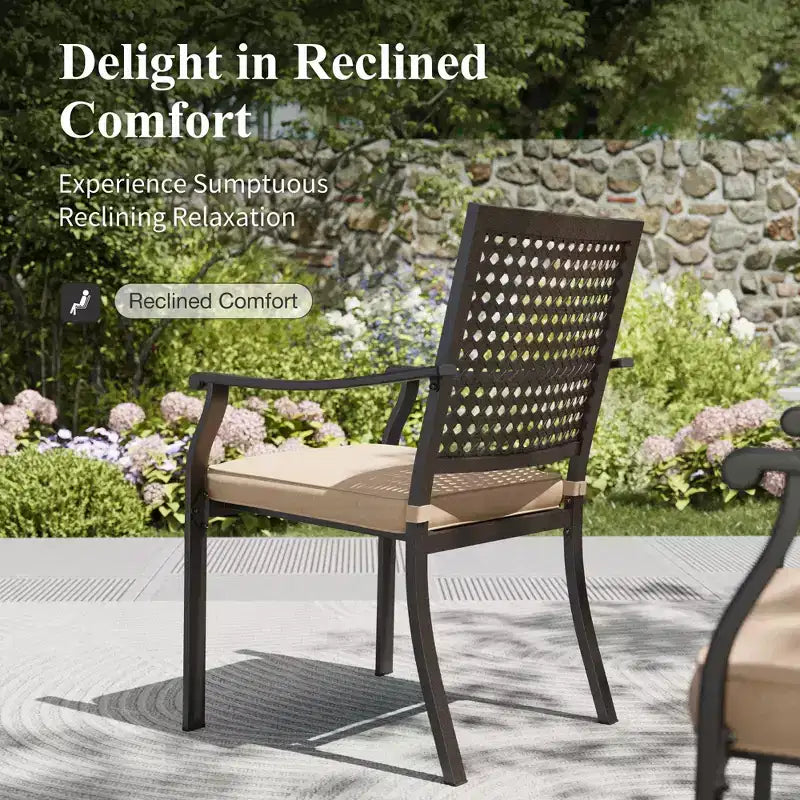 Captiva Designs Tavolo da pranzo rotondo da esterno in metallo con piano a doghe e 6 sedie in metallo imbottite e ombrellone