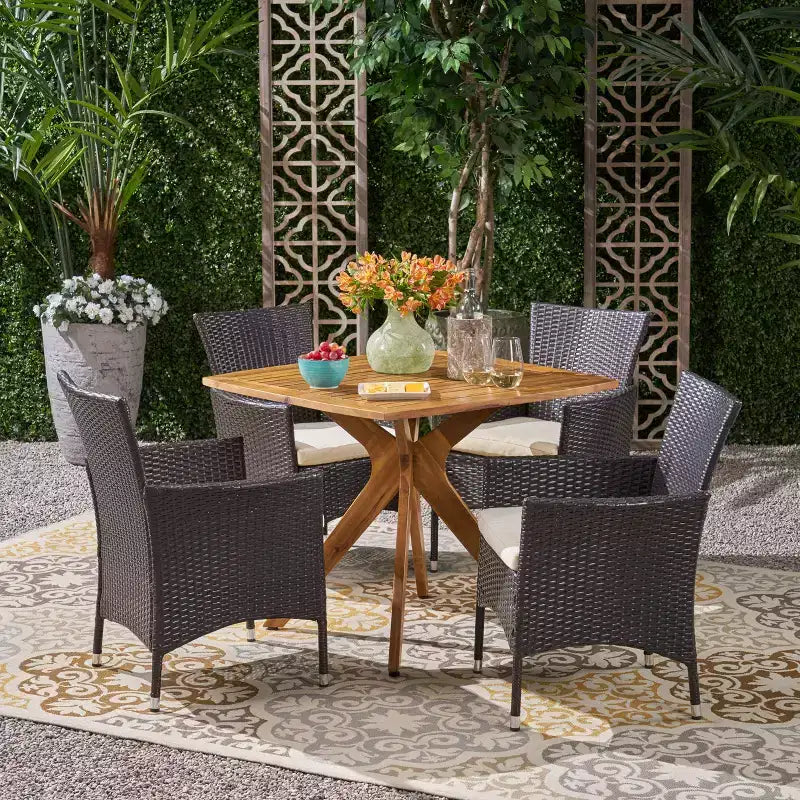 Christopher Knight Home Montserrat Set da Pranzo da Esterno a 5 Pezzi in Legno di Acacia e Vimini con Cuscini, Teak/Multimarrone