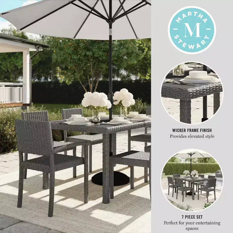 Set da pranzo Martha Stewart Bedford da 7 pezzi per interni ed esterni con 6 sedie impilabili e tavolo da patio da 62 pollici con piano in legno composito in vimini di rattan
