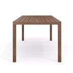 Set da patio Martha Stewart Bedford per interni-esterni con tavolo da 71 pollici e 8 sedie da pranzo con finitura in alluminio spazzolato effetto legno e cuscini per seduta resistenti alle intemperie