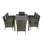 Set da pranzo da esterno Whisen a 9 pezzi in vimini con piano in vetro