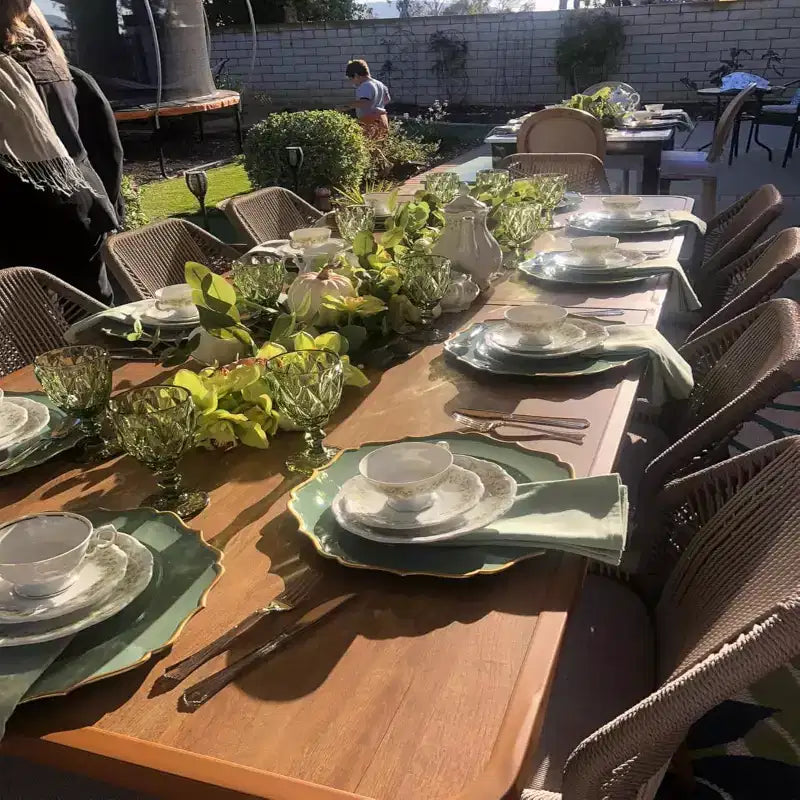 Set da pranzo PURPLE LEAF con tavolo in metallo e sedie in vimini per portico, giardino, cucina, set di mobili moderni da esterno