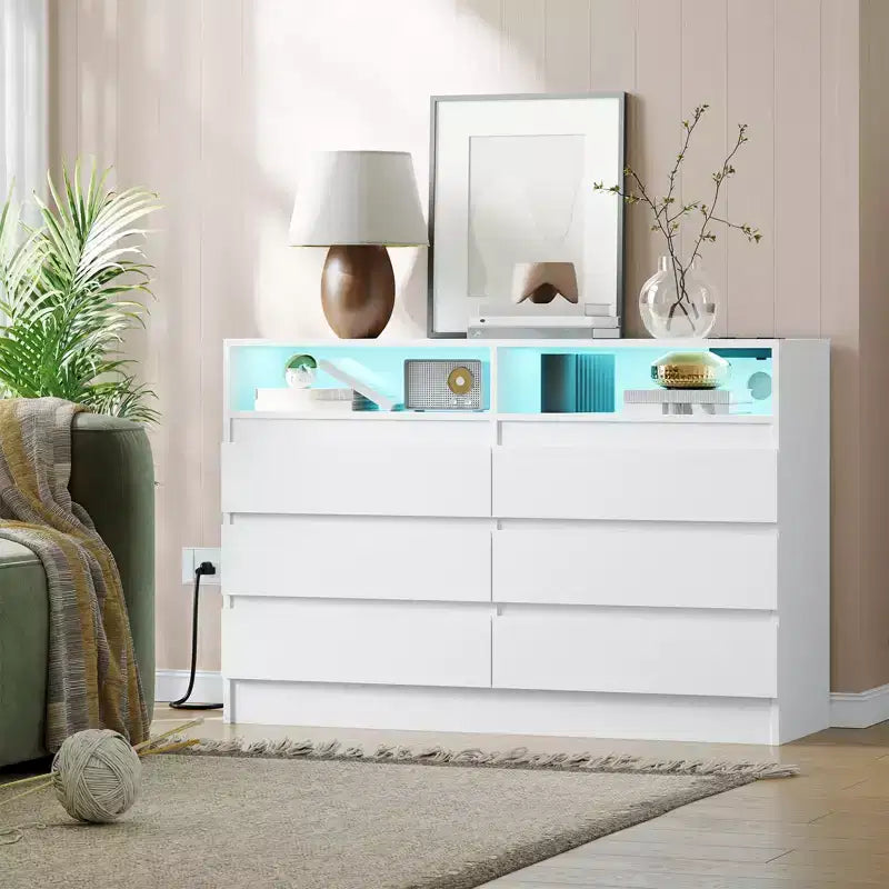 Comò a 6 cassetti, comò a LED bianco con stazione di ricarica, ancorabile alla parete, striscia luminosa regolabile a 6 colori, adatto per camera da letto, soggiorno