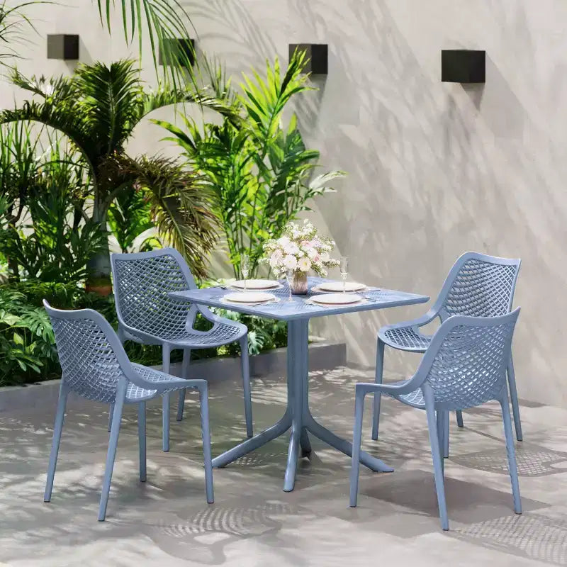 Set da pranzo da esterno moderno quadrato WestinTrends Playa 5 pezzi con sedie da esterno impilabili