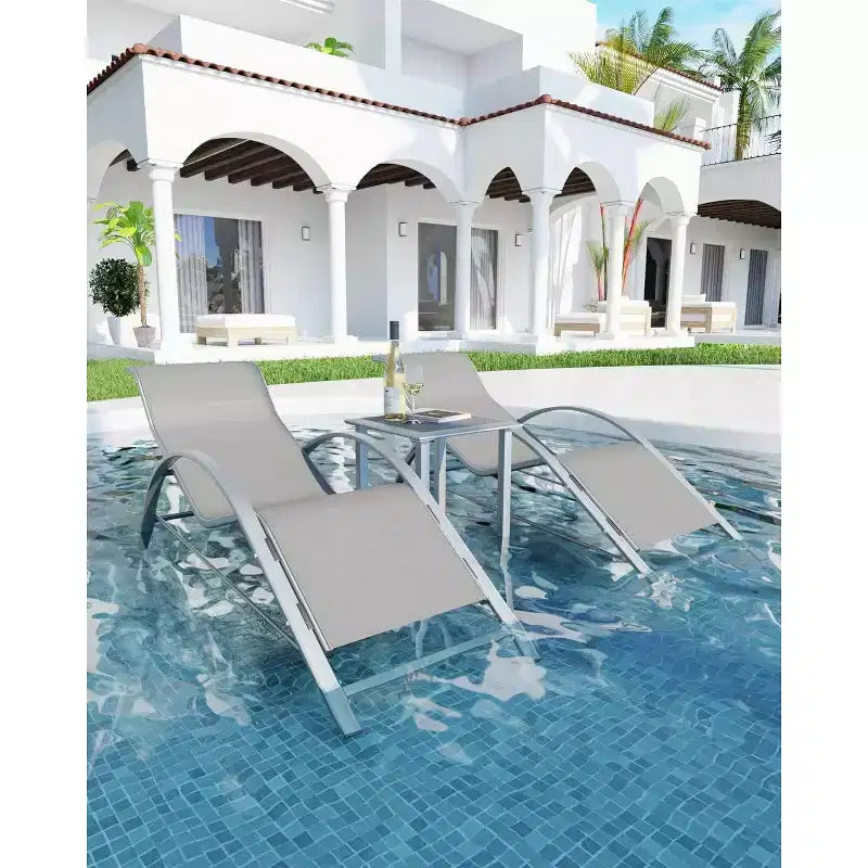 Ensemble de 3 chaises longues de patio, chaises longues d'extérieur pour piscine/plage avec accoudoirs et table d'appoint, pour le bord de la piscine, le jardin