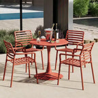 WestinTrends Playa Ensemble de table à manger de 5 pièces en métal pour l'intérieur et l'extérieur avec chaises de patio en plastique empilables