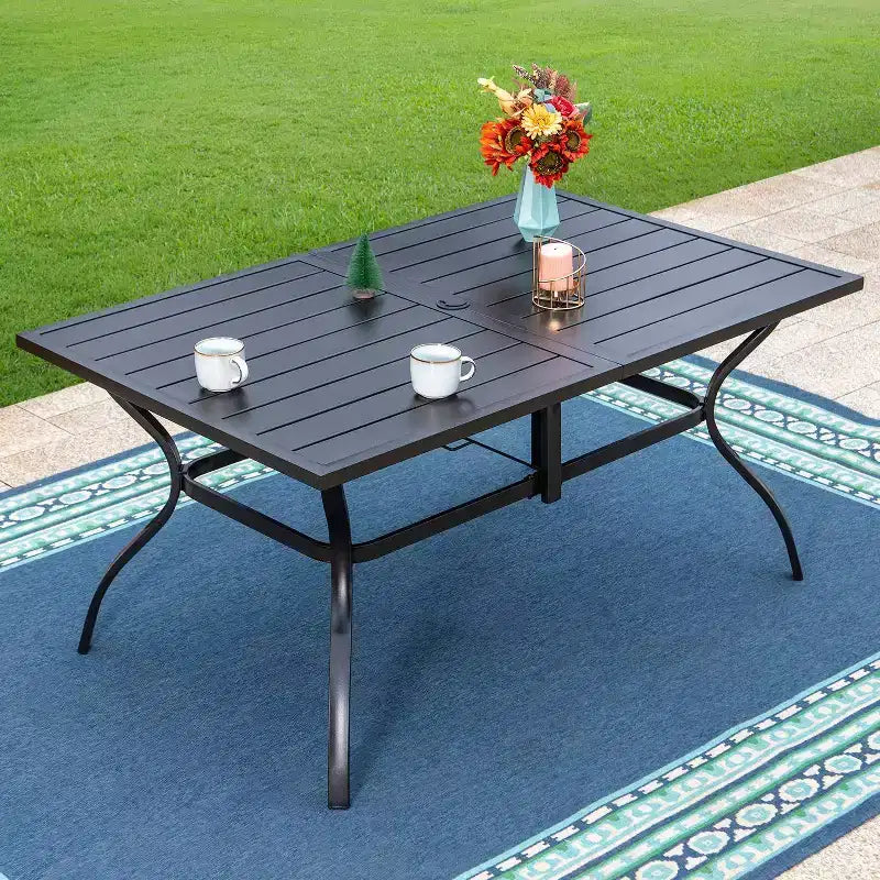 Captiva Designs Set da pranzo da 7 pezzi per esterni con tavolo rettangolare in acciaio con piano a doghe e sedie fisse in rattan beige