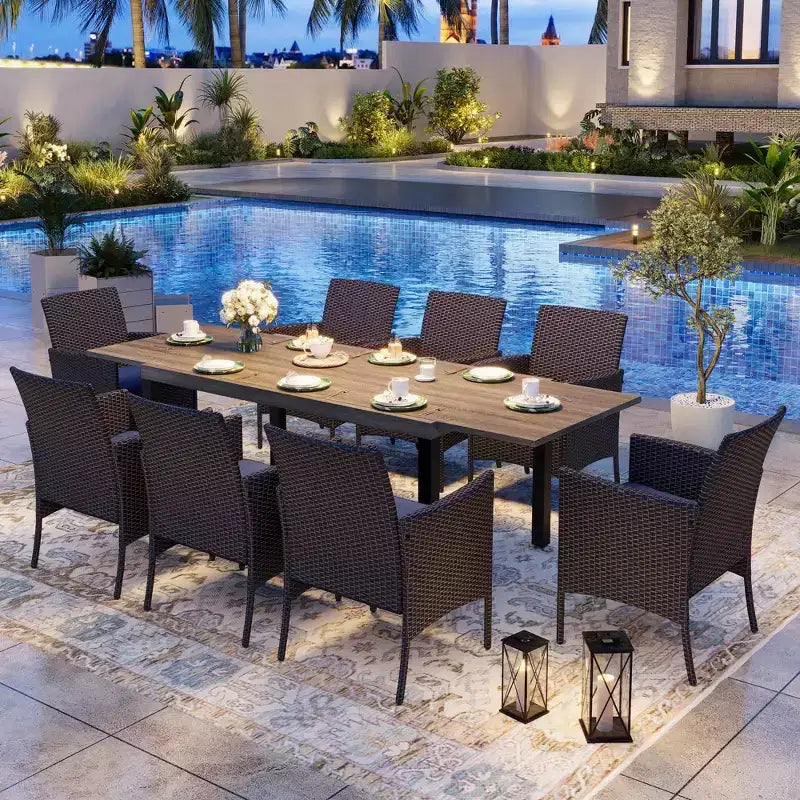 Captiva Designs Ensemble de 9 pièces pour salle à manger d'extérieur : table extensible en acier et chaises en rotin avec accoudoirs en croissant