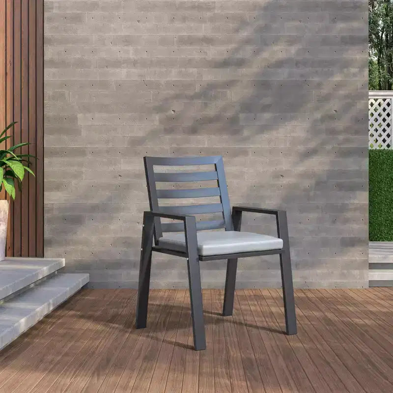 Ensemble de repas 7 pièces LesiureMod Chelsea - Table de salle à manger extérieure en aluminium avec trou pour parasol et chaises à accoudoirs avec coussin