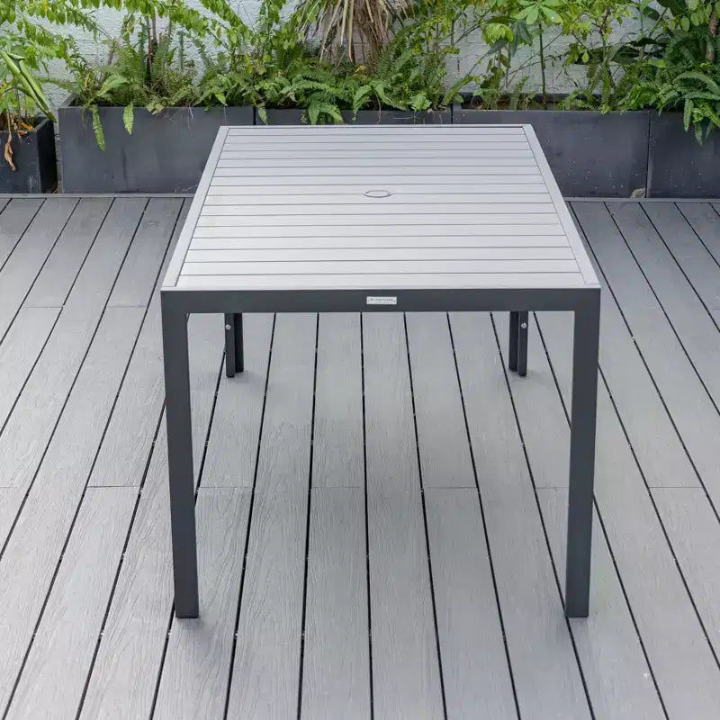 Ensemble de repas 7 pièces LesiureMod Chelsea - Table de salle à manger extérieure en aluminium avec trou pour parasol et chaises à accoudoirs avec coussin