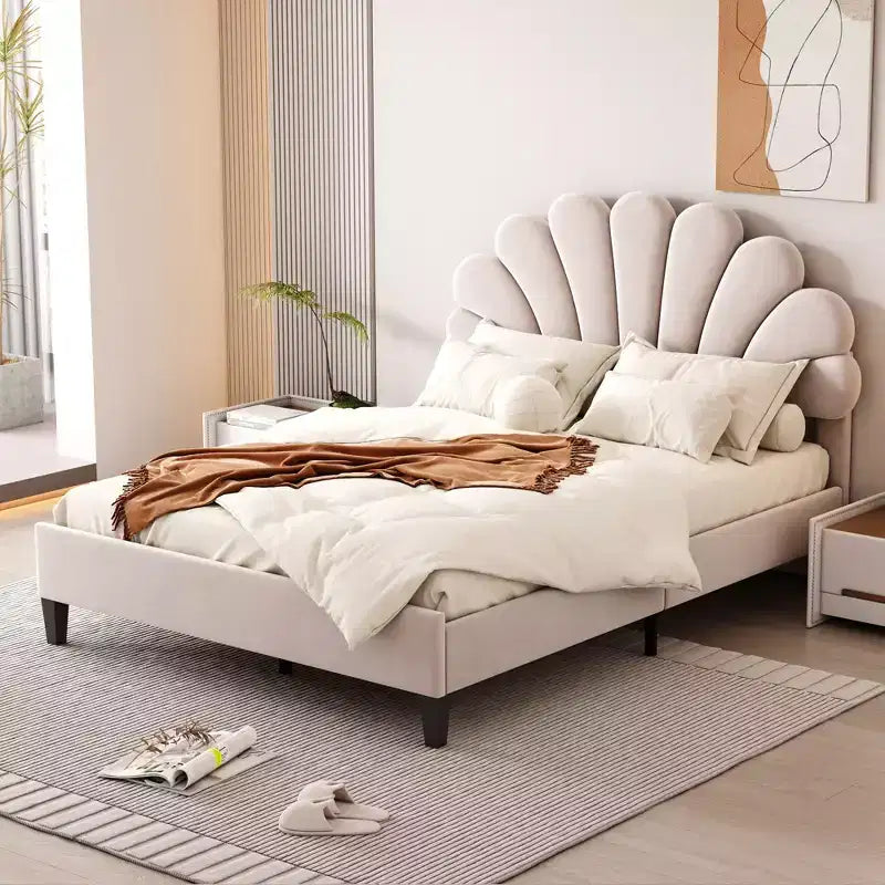 Struttura letto imbottita Full/Queen con testiera in velluto con motivo floreale