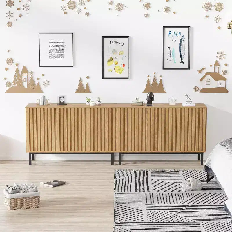 Credenza a buffet con ante a coste e vani contenitori, mobile contenitore in legno indipendente