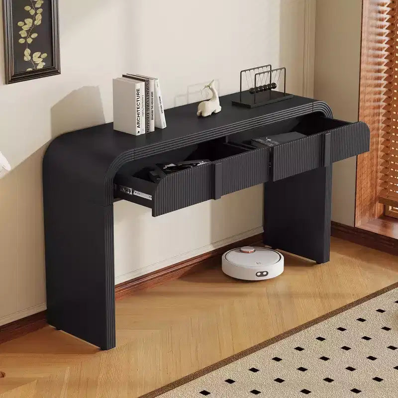 Consolle da ingresso minimalista Whisen con curve morbide e arrotondate, eleganti cassetti scanalati e superficie lucida e resistente