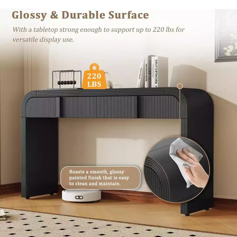 Consolle da ingresso minimalista Whisen con curve morbide e arrotondate, eleganti cassetti scanalati e superficie lucida e resistente