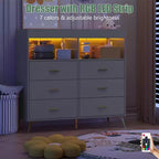Fasciatoio con cassetti, cassettiera per neonati con fasciatoio superiore, presa di corrente, luce LED e piedini in metallo, stazione per il cambio pannolini