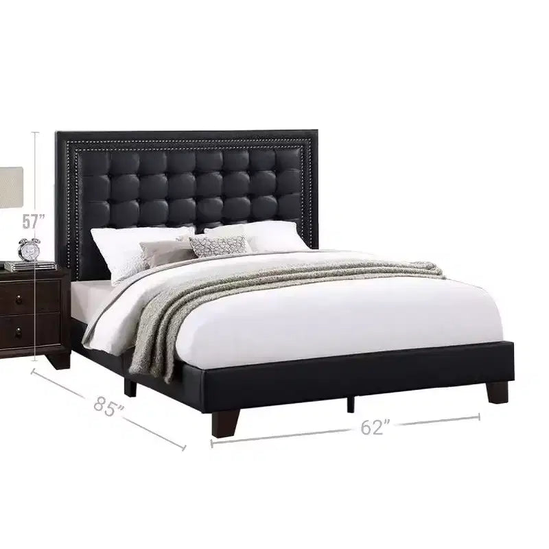 Letto Queen Royal Hampton Modern con piattaforma, rivestimento con trapuntatura profonda, similpelle nera