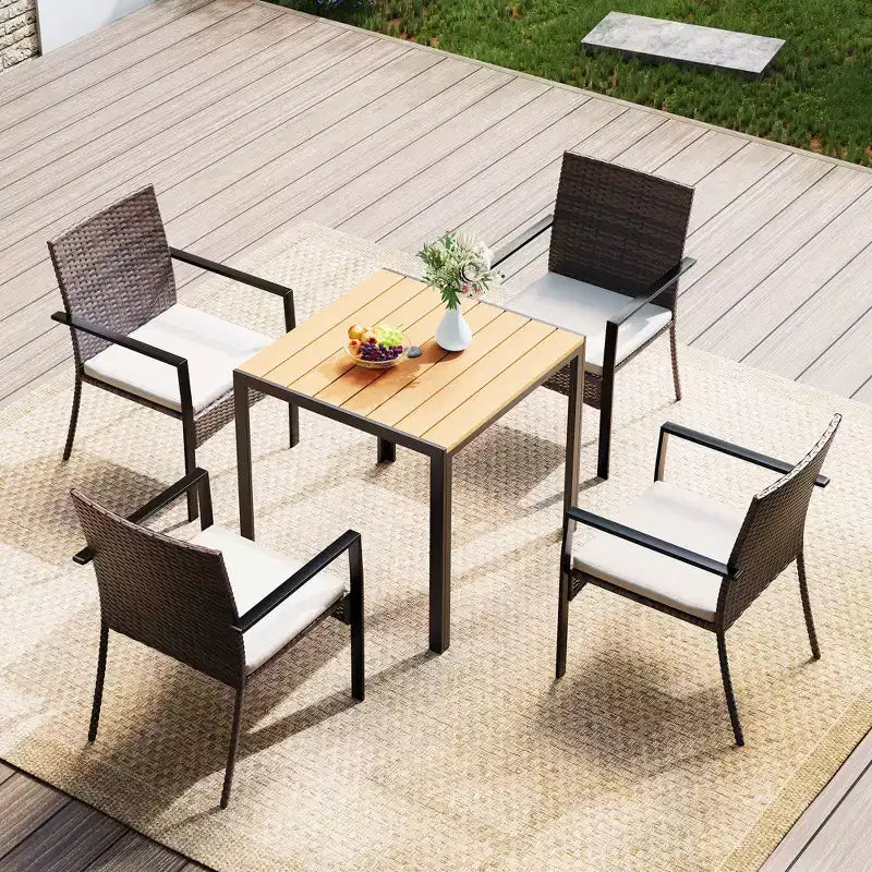 Set da pranzo per patio esterno