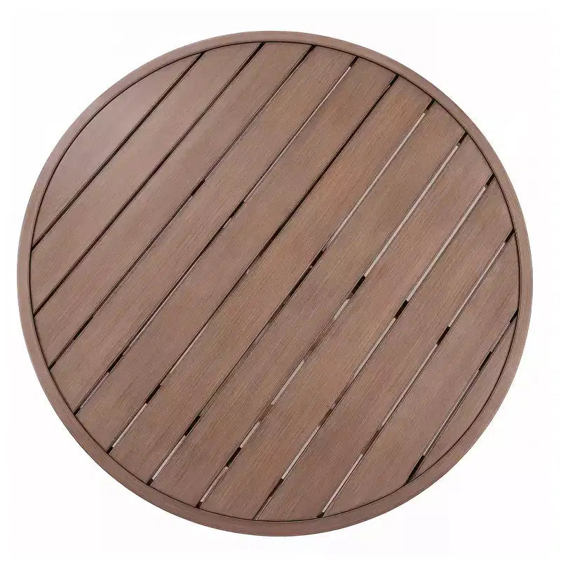 Set da patio in alluminio Martha Stewart Bedford da 5 pezzi, 4 poltrone da pranzo impilabili con cuscini, tavolo rotondo con base a cavalletto da 36 pollici, finitura spazzolata effetto legno