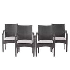Christopher Knight Home Jose Ensemble de 5 chaises de patio modernes en fer avec design en rotin PE et table à manger en acacia