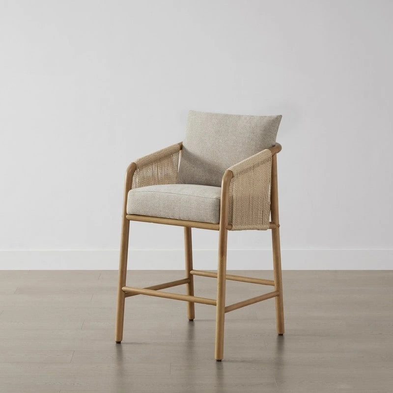 Tabouret de bar Lynn à hauteur de comptoir avec accoudoirs en bois tressé, lot de 2