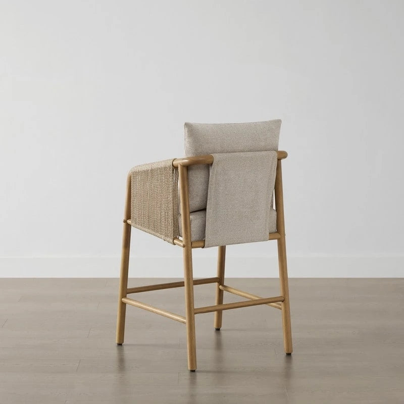 Tabouret de bar Lynn à hauteur de comptoir avec accoudoirs en bois tressé, lot de 2