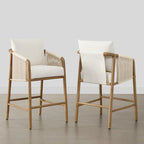Tabouret de bar Lynn à hauteur de comptoir avec accoudoirs en bois tressé, lot de 2