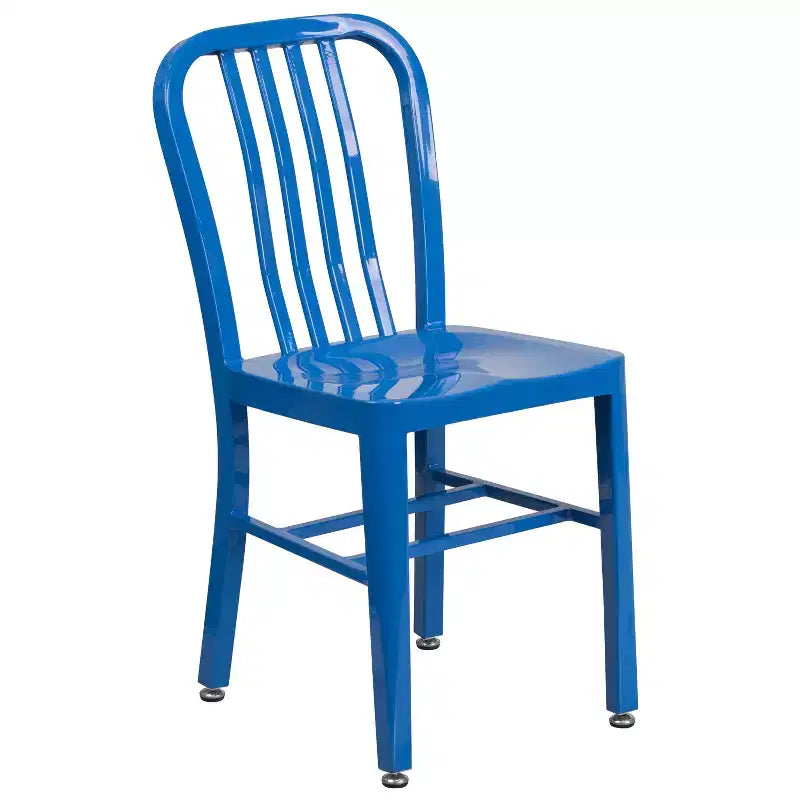 Set da tavolo Flash Furniture di livello commerciale rotondo da 24 pollici in metallo per interni ed esterni con 2 sedie con schienale a doghe verticali