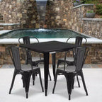 Ensemble table carrée d'intérieur/extérieur en métal qualité commerciale Emma et Oliver 31,5 avec 4 chaises empilables