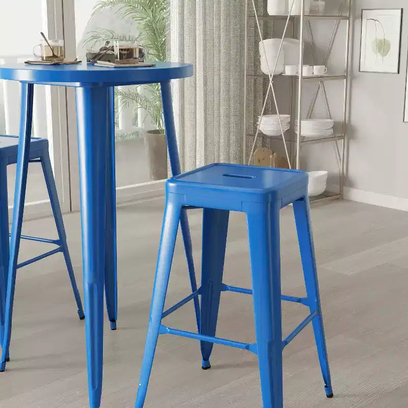 Set da Patio Merrick Lane con Tavolo e Sgabelli Senza Schienale - Struttura in Metallo Verniciato a Polvere per Uso Interno ed Esterno
