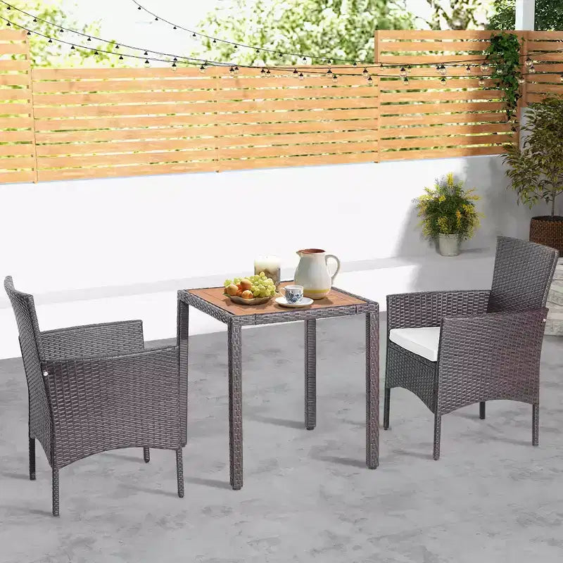 Costway Salon de Jardin 3 Pièces en Rotin, Table Plateau en Bois d'Acacia, Chaises avec Coussins