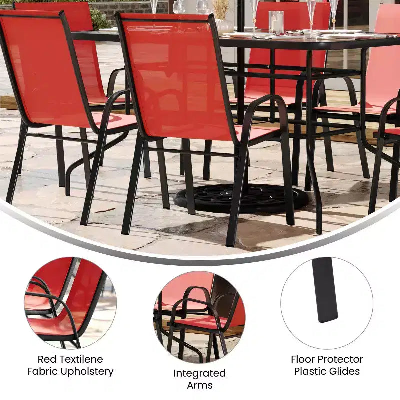 Set da patio sette pezzi Emma and Oliver con tavolo in metallo con piano in vetro temperato e 6 sedie impilabili Flex Comfort