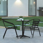 Set tavolo rotondo Emma e Oliver da 23,5" in alluminio per interni ed esterni con 2 sedie a doghe