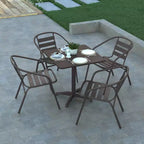 Set Tavolo Quadrato da Interno-Esterno Emma and Oliver da 31,5" in Alluminio con 4 Sedie a Doghe