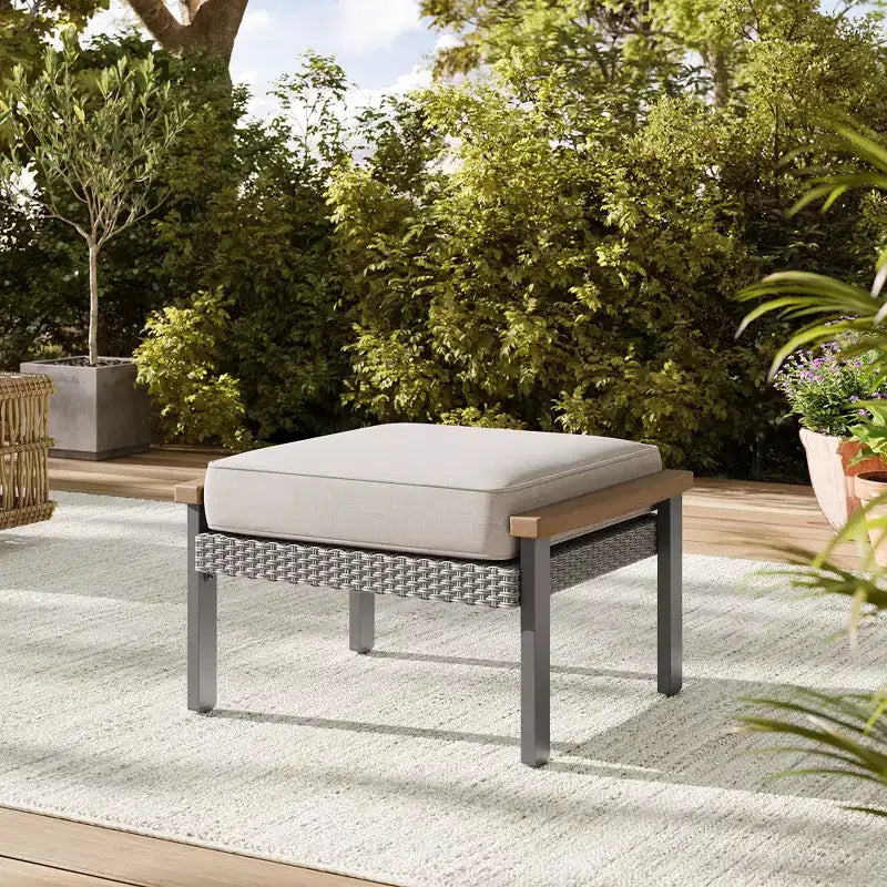 SONGMICS HOME Collection Sencillo - Salon de Jardin 5 Pièces, 2 Fauteuils, 2 Ottomans, 1 Table Basse, Mobilier d'Extérieur, Gris et Beige