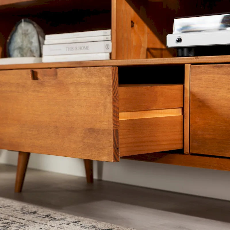 Mobile TV Middlebrook Alby in legno massello 58 pollici in stile Mid-Century
