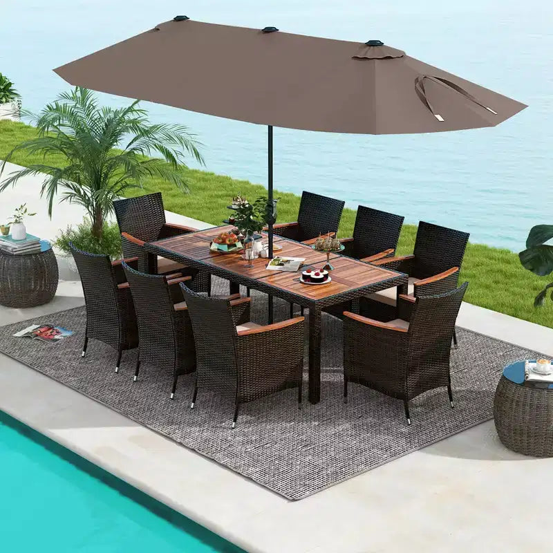 Set da pranzo da giardino Costway 11 pezzi con ombrellone a doppio lato da 4,5 m (base inclusa) beige/caffè/blu scuro/arancione/vino/grigio