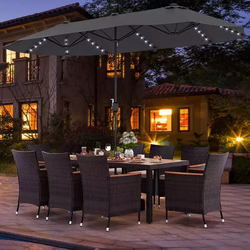 Set da pranzo da giardino Costway 11 pezzi con ombrellone a doppio lato da 4,5 m (base inclusa) beige/caffè/blu scuro/arancione/vino/grigio
