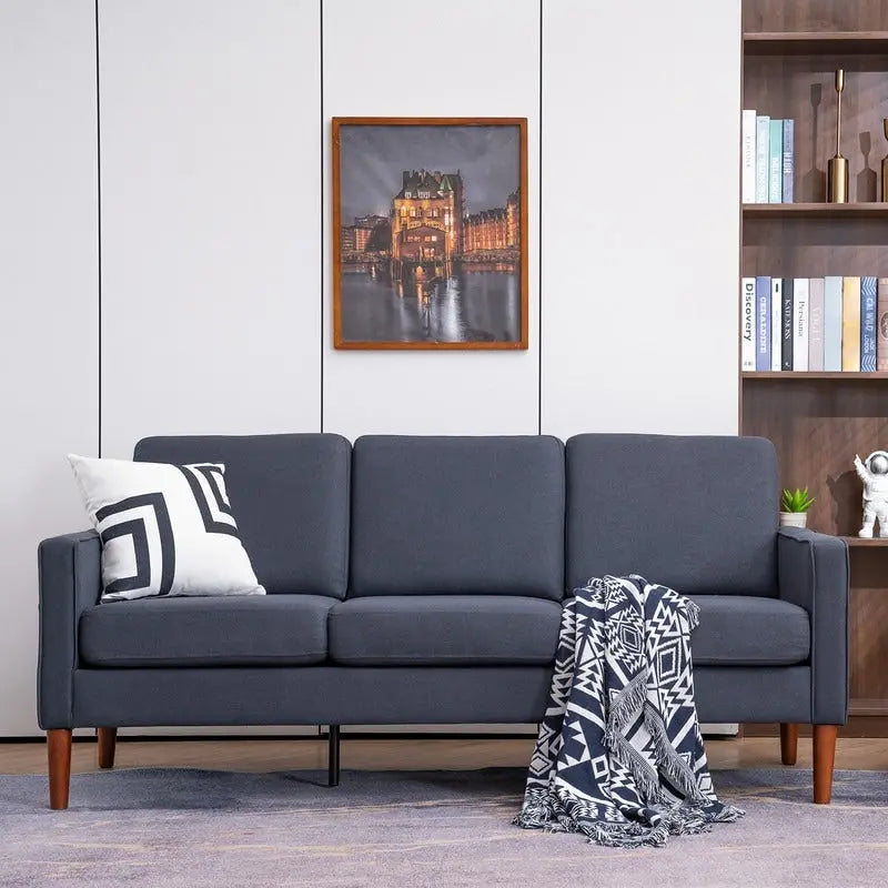 Divano a tre posti senza chaise longue con struttura in legno massiccio